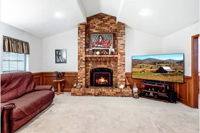 6411 W Line Road, Collinsville, TX 76240 - Photo 6