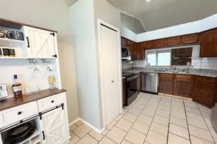 2101 Pueblo Dr, Garland, TX 75040 - Photo 6
