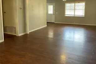 1105 S Palestine St, Athens, TX 75751 - Photo 6