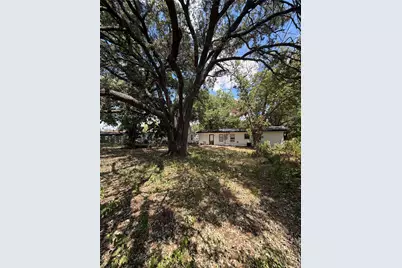 137 Bowie Street, McGregor, TX 76657 - Photo 10