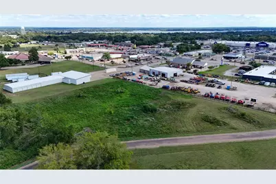 101 Lea Dr, Gun Barrel City, TX 75156 - Photo 2