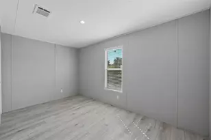 2720 Cypress St, Granbury, TX 76048 - Photo 16