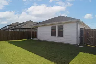 2611 Hawkins St, Anna, TX 75409 - Photo 2