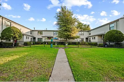 4918 Lahoma Street #4918, Dallas, TX 75235 - Photo 2