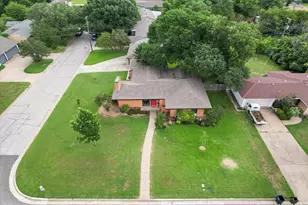 4001 Trail Lake Dr, Fort Worth, TX 76109 - Photo 34