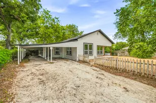 403 N Gaither St, Glen Rose, TX 76043 - Photo 4