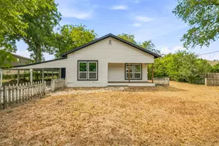 403 N Gaither St, Glen Rose, TX 76043 - Photo 2