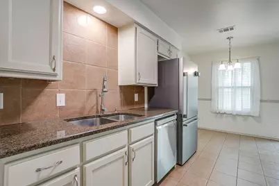 2610 N Casa Blanca Court, Arlington, TX 76015 - Photo 18