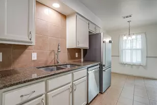 2610 N Casa Blanca Ct, Arlington, TX 76015 - Photo 18