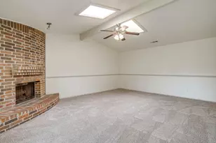 2610 N Casa Blanca Ct, Arlington, TX 76015 - Photo 10