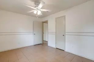 2610 N Casa Blanca Ct, Arlington, TX 76015 - Photo 26