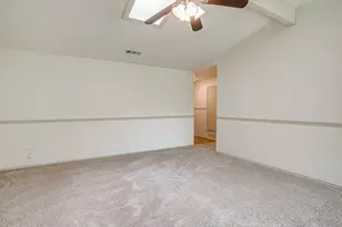 2610 N Casa Blanca Ct, Arlington, TX 76015 - Photo 8