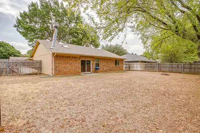 2610 N Casa Blanca Court, Arlington, TX 76015 - Photo 30