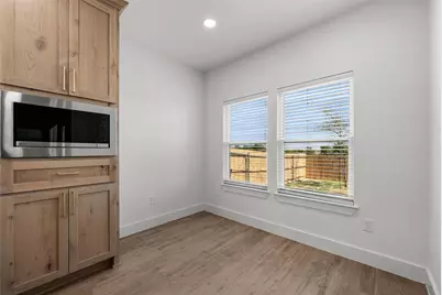 300 Johnson Street, McGregor, TX 76657 - Photo 6