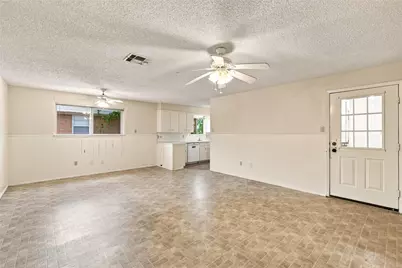 5601 Caldwell Drive, Waco, TX 76710 - Photo 8