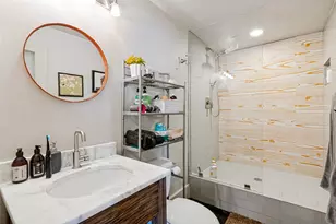 215 N Walton St, Dallas, TX 75226 - Photo 10