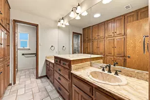 1710 Tennyson Dr, Arlington, TX 76013 - Photo 28