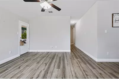 1005 E Harvey Avenue, Fort Worth, TX 76104 - Photo 8