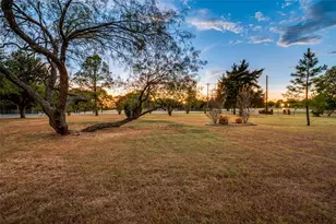 611 Combine Rd, Seagoville, TX 75159 - Photo 32