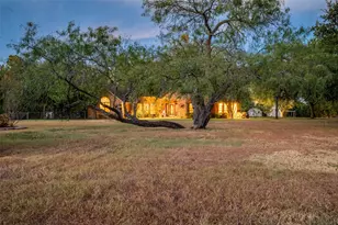 611 Combine Rd, Seagoville, TX 75159 - Photo 4