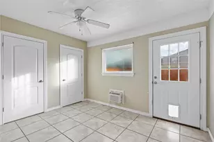 4203 Agate Dr, Granbury, TX 76049 - Photo 10
