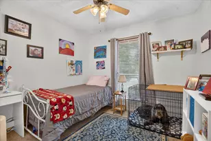 209 S Scott St, Burleson, TX 76028 - Photo 10