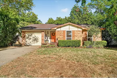 209 S Scott Street, Burleson, TX 76028 - Photo 1