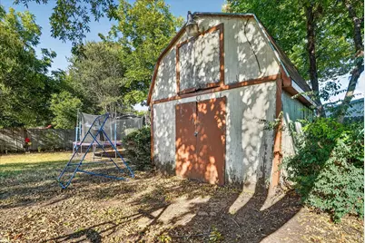 209 S Scott Street, Burleson, TX 76028 - Photo 20