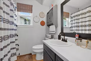 209 S Scott St, Burleson, TX 76028 - Photo 12