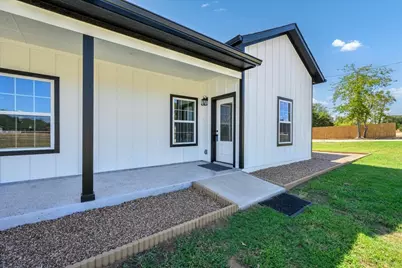 750 Jay Bird Lane, Reno, TX 76082 - Photo 4