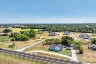 750 Jay Bird Ln, Reno, TX 76082 - Photo 36