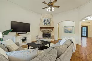 10757 Southbury Ln, Frisco, TX 75033 - Photo 18