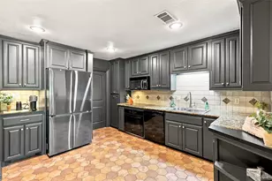 284 Shoreline Dr N, Azle, TX 76020 - Photo 6