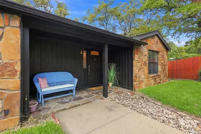284 Shoreline Drive N, Azle, TX 76020 - Photo 4