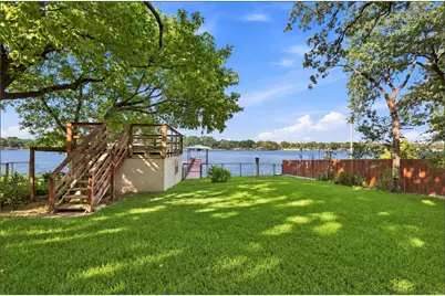 284 Shoreline Drive N, Azle, TX 76020 - Photo 32