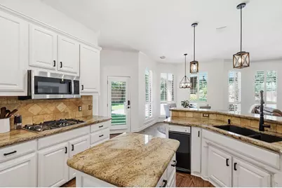 402 Southridge Lakes Parkway, Southlake, TX 76092 - Photo 12
