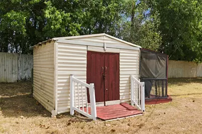 101 W Avenue G, Valley Mills, TX 76689 - Photo 28