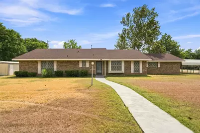 101 W Avenue G, Valley Mills, TX 76689 - Photo 1