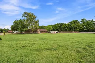 101 W Avenue G, Valley Mills, TX 76689 - Photo 28