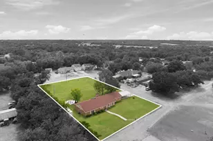 101 W Avenue G, Valley Mills, TX 76689 - Photo 2