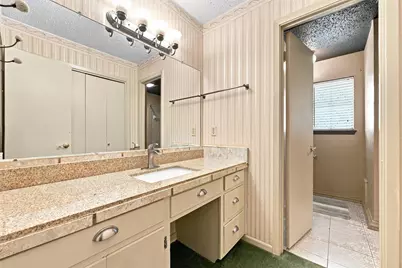 101 W Avenue G, Valley Mills, TX 76689 - Photo 24