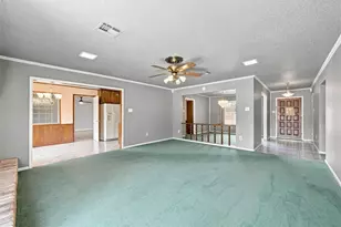 101 W Avenue G, Valley Mills, TX 76689 - Photo 10