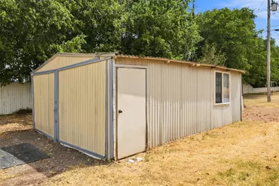 101 W Avenue G, Valley Mills, TX 76689 - Photo 30