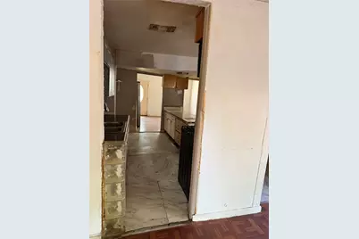 233 W Hammond Street, Lancaster, TX 75146 - Photo 6