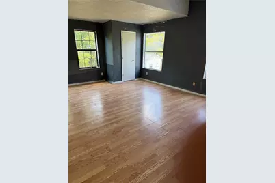 233 W Hammond Street, Lancaster, TX 75146 - Photo 8