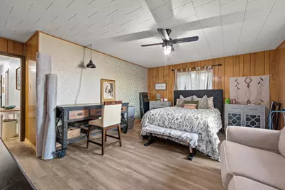 400 W Atchley Drive, Granbury, TX 76048 - Photo 16