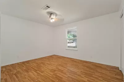 402 Myers Avenue, Cleburne, TX 76033 - Photo 8