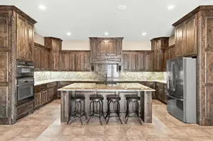 8460 Spicewood Springs Rd, Waco, TX 76633 - Photo 28