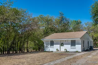 412 S Redford Lane, White Settlement, TX 76108 - Photo 2