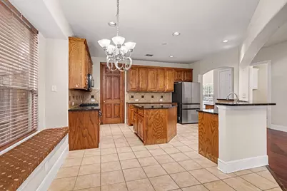 1344 Valley Vista Drive, Irving, TX 75063 - Photo 10